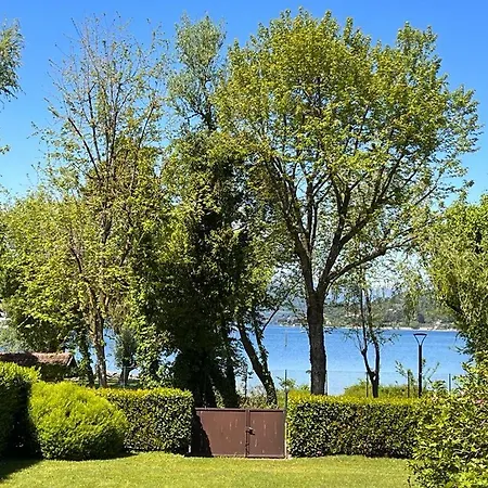 Lake And Bike Apartment